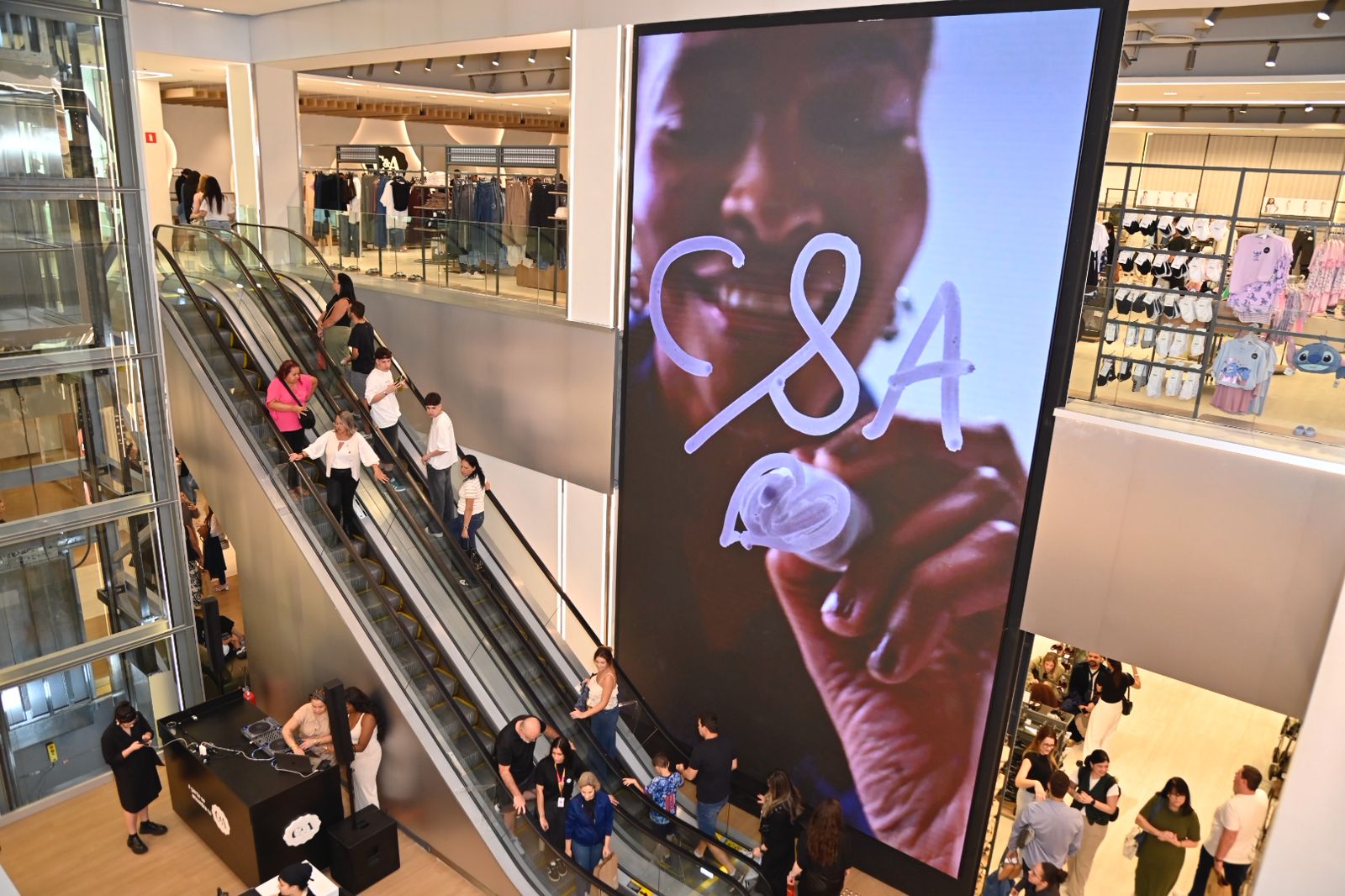 C&A inaugura "loja do futuro" em São Paulo
