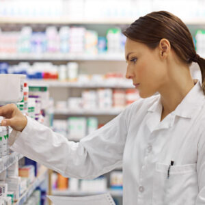 Drogarias ampliam participação no mercado de bens de consumo