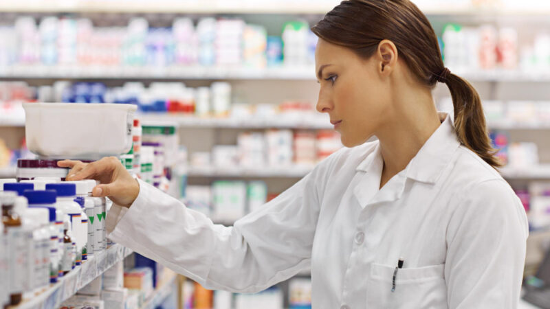 Drogarias ampliam participação no mercado de bens de consumo